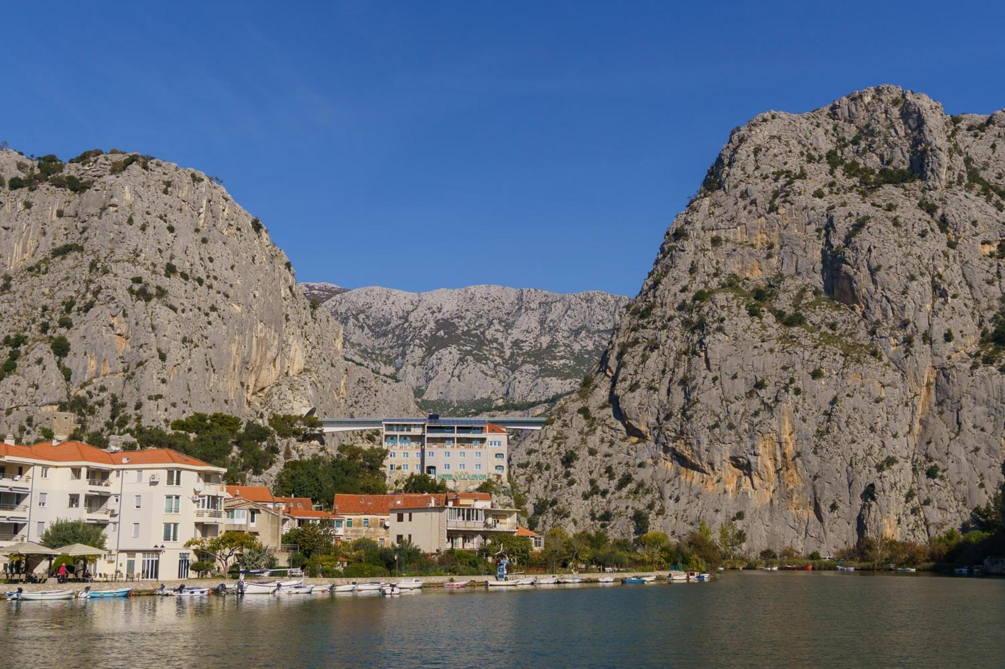 Sunny Apartment Omiš Exterior foto